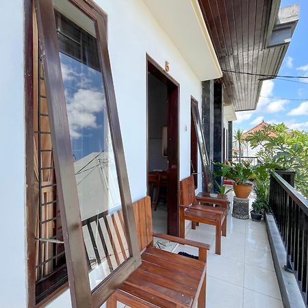 Adi Surya Guest House سمينياك المظهر الخارجي الصورة