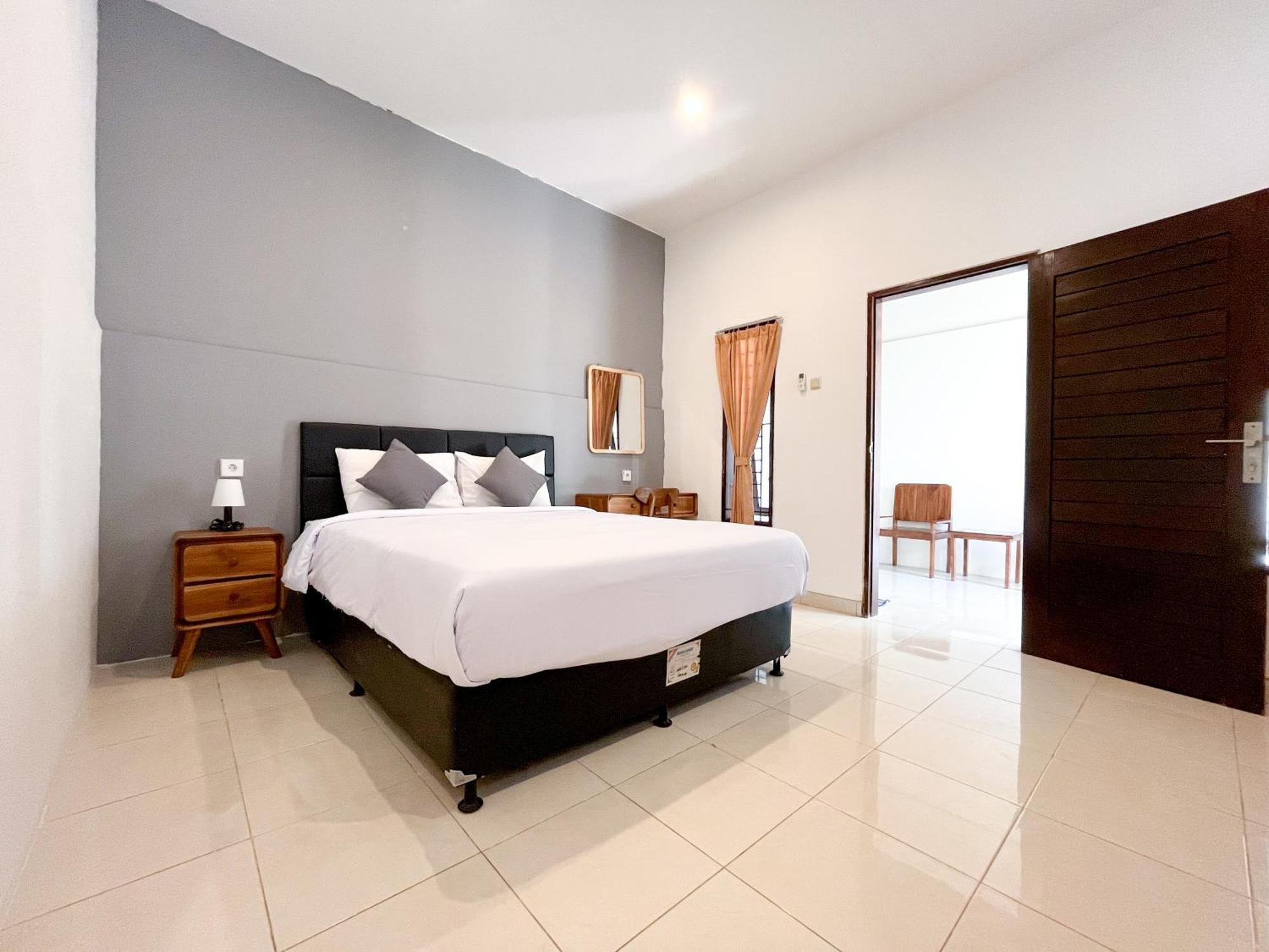 Adi Surya Guest House سمينياك المظهر الخارجي الصورة